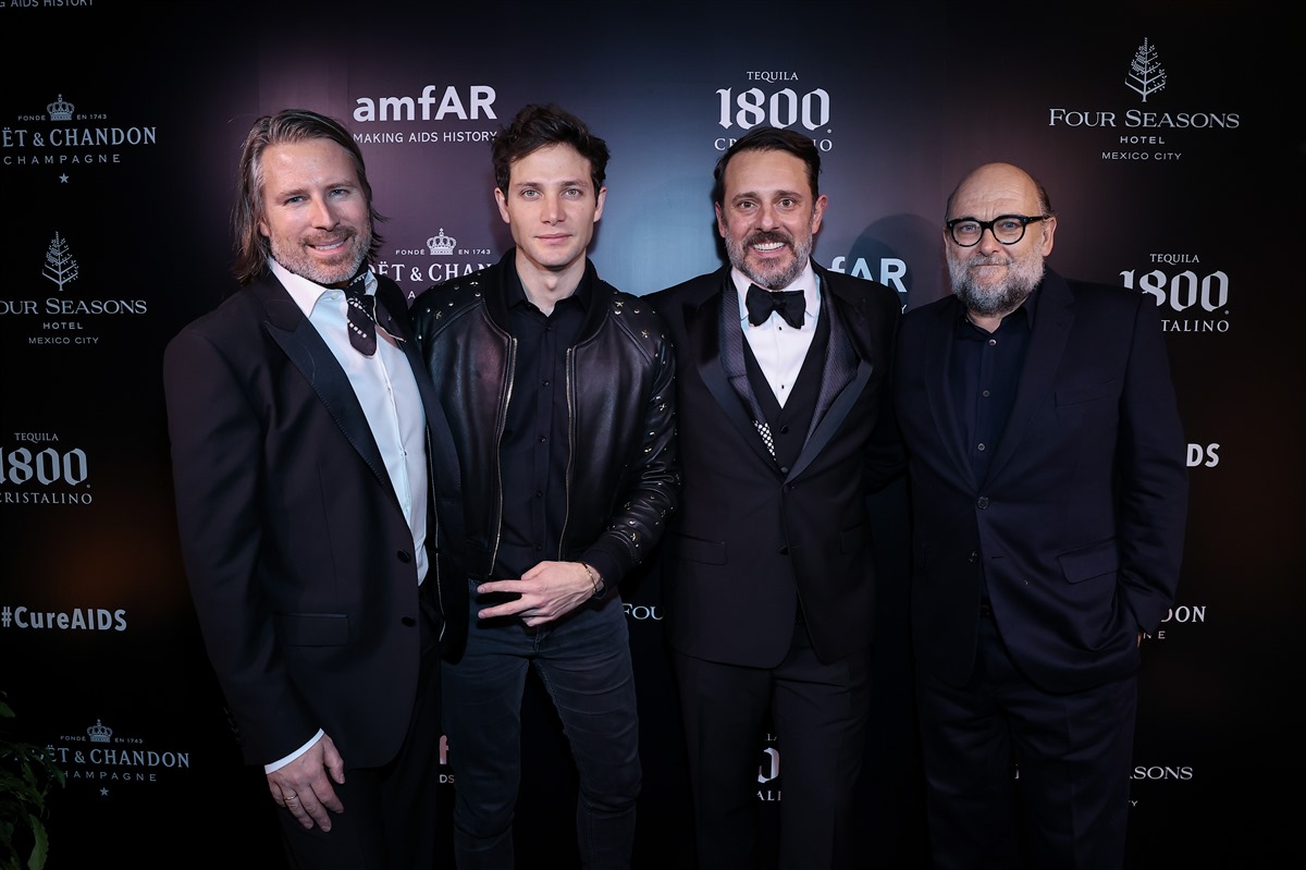 Rodman Primack, Guest, Auctioneer Rudy Weissenberg, François Halard (Getty Images)