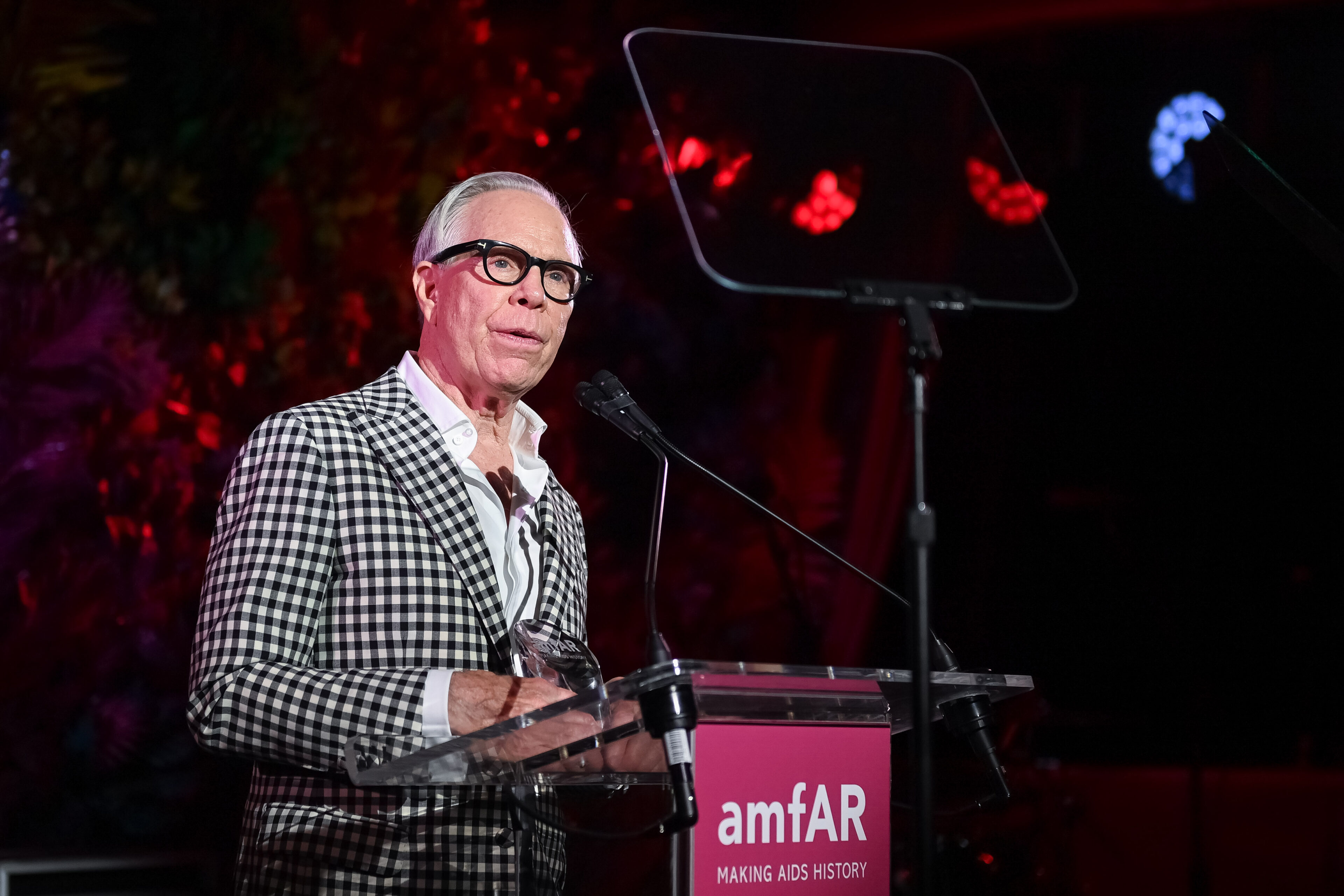 Honoree Tommy Hilfiger accepting award