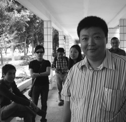 Thomas Cai (foreground), pictured in 2007, leading a tour for fellow ACATA members of health-care programs run by AIDS Care China in Nanning. (Photo: Jennifer Ho)