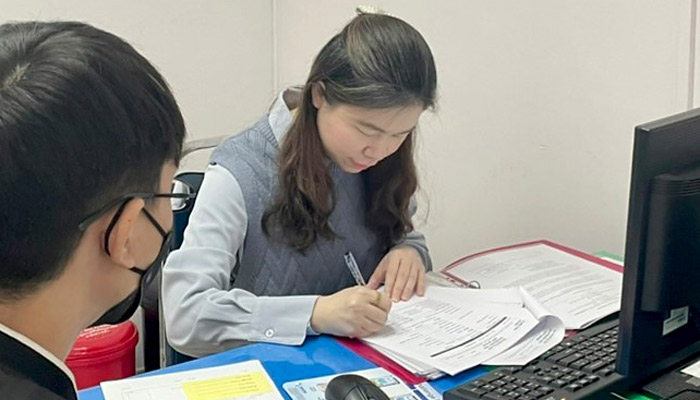 Dr. Tavitiya Sudjaritruk at her research clinic at Chiang Mai University Hospital, Thailand