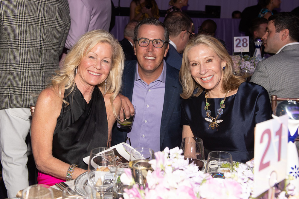 amfAR Board Co-Chair T. Ryan Greenawalt with Jennifer Eagle (left) and amfAR Trustee Cindy Rachofsky (Photo: Ryan Emberley)