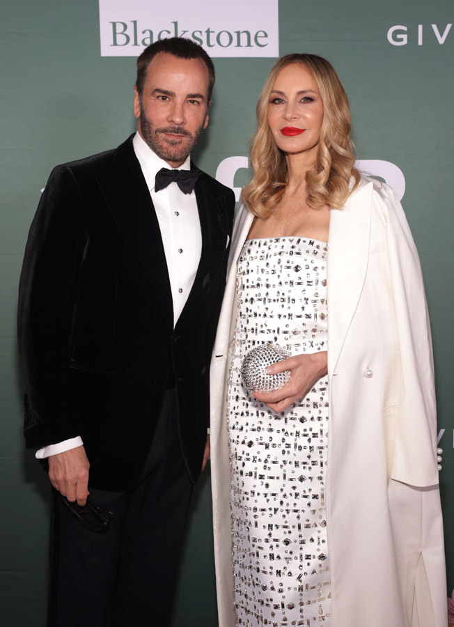 Tom Ford presented Dee Ocleppo Hilfiger with amfAR’s Philanthropic Leadership Award