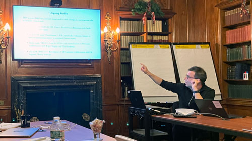 Dr. Mathias Lichterfeld presents some of his latest data (Photo: Jon Cohen)