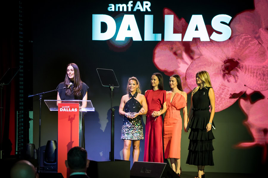 Jessica Jones Accepting Award for The Gene and Jerry Jones Family