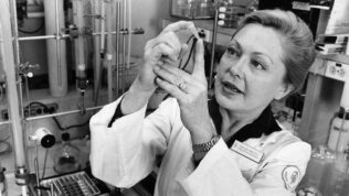 Mathilde Krim